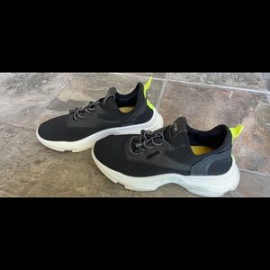 STEVE MADDEN SNEAKERS